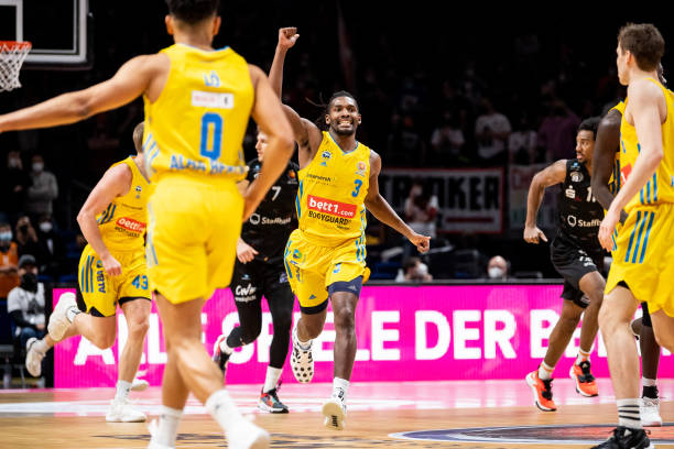 支持者们将 支持者们将