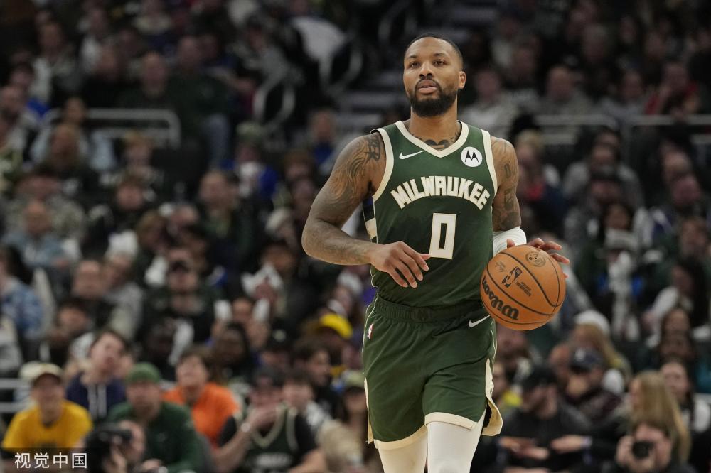 索博斯洛伊：我认为萨拉赫也可以说纪录正追逐他.