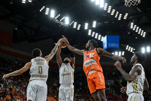 0完胜萨索 0完胜萨索